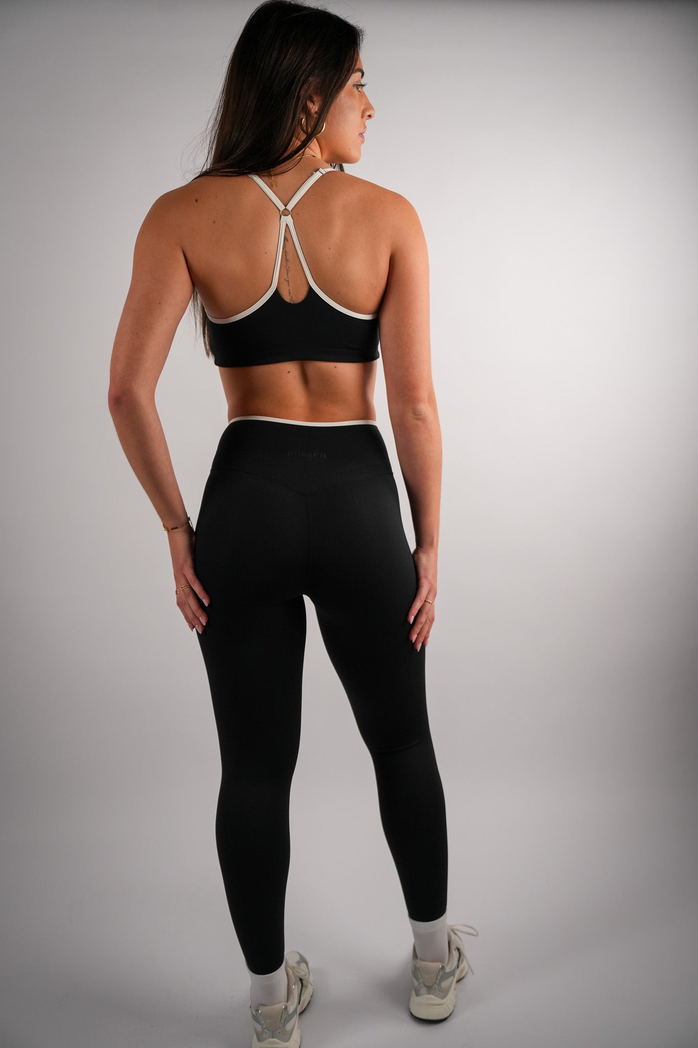 V-Sculpt Sports Bra