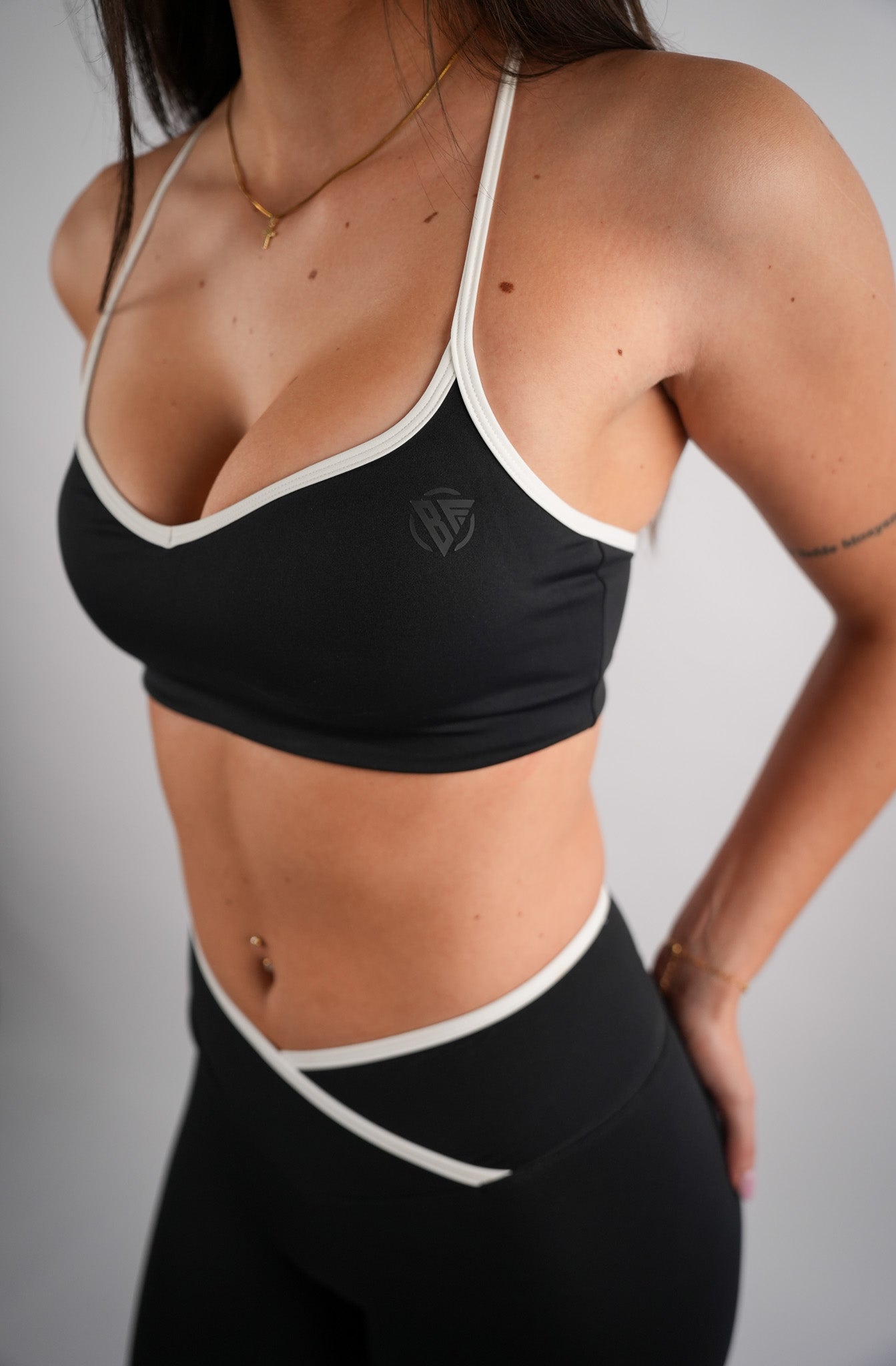 V-Sculpt Sports Bra