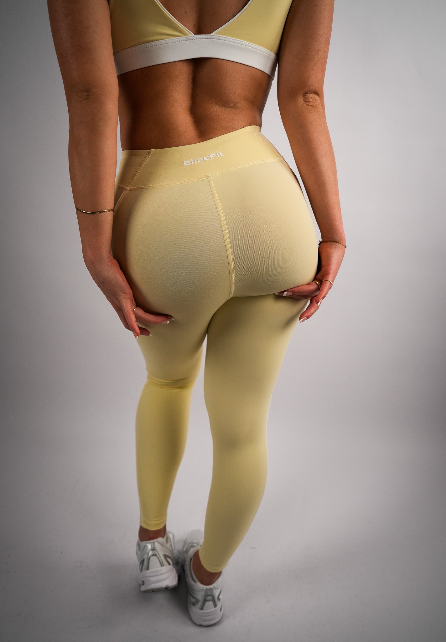 Motion Pocket Leggings