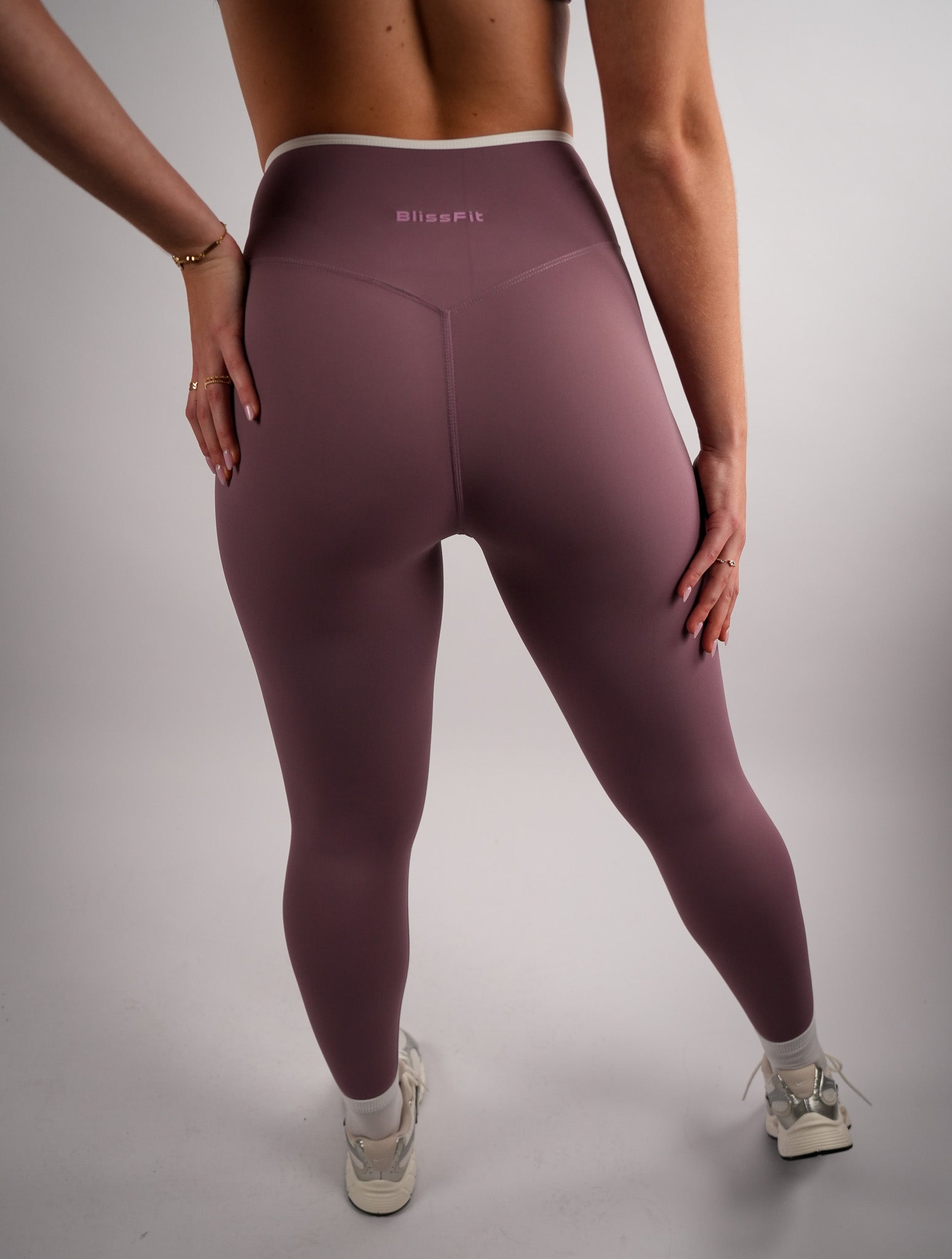 V-Sculpt Leggings