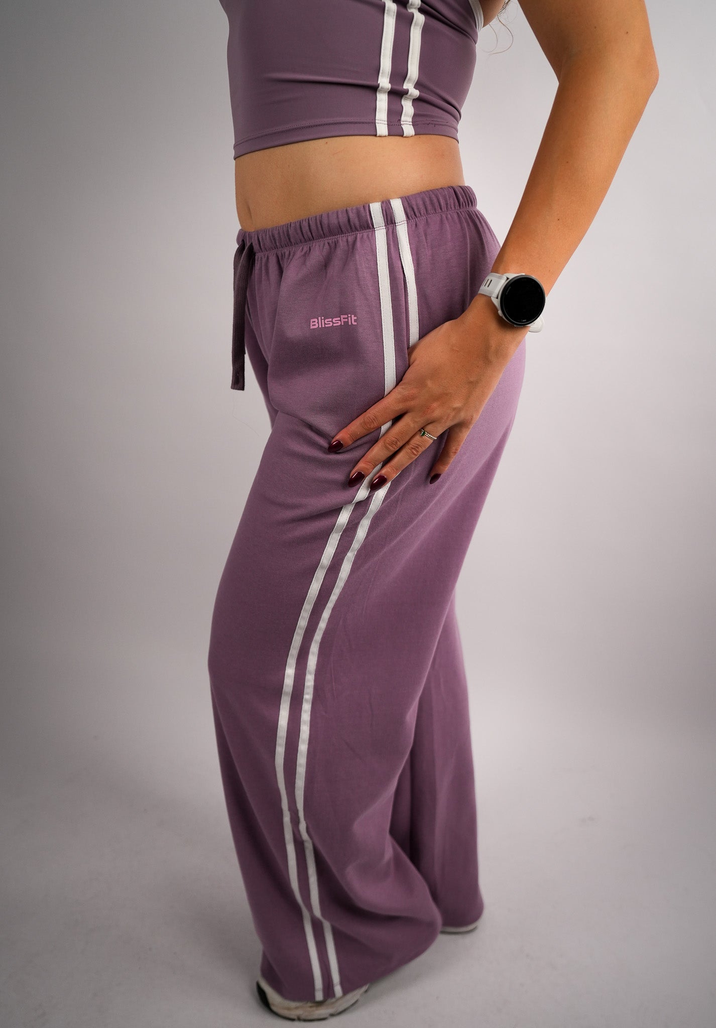 Contrastline Wide Leg Pants