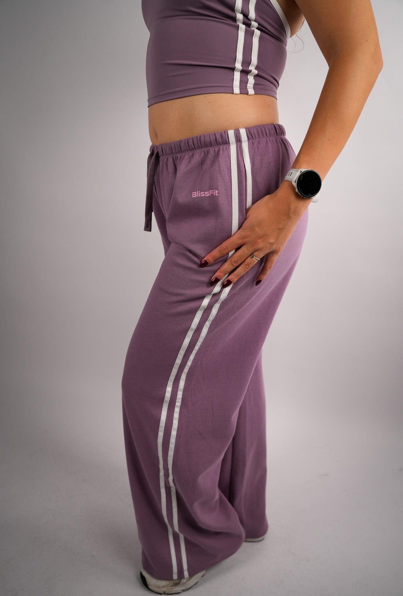 Contrastline Wide Leg Pants